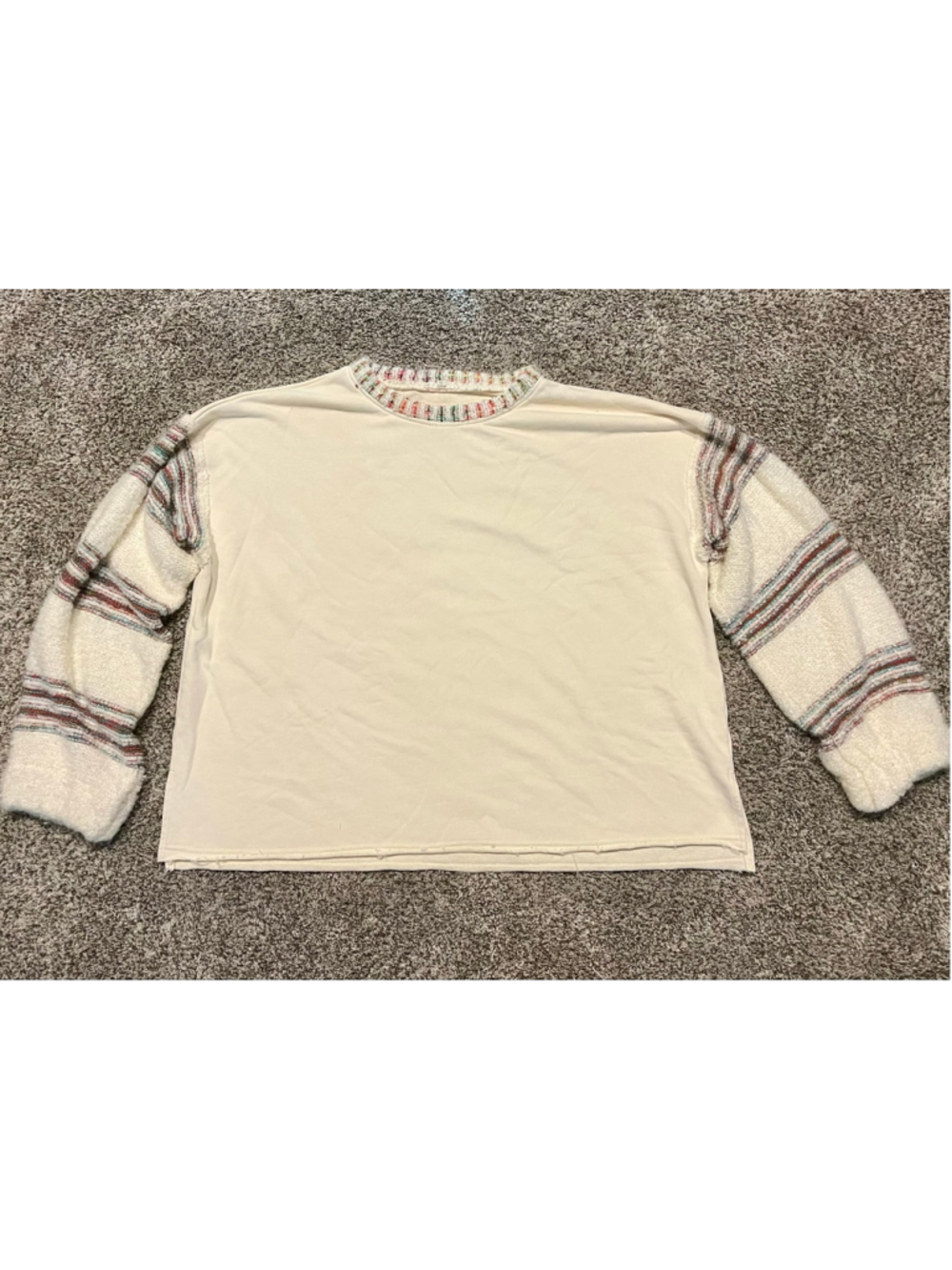 Easel Cream Striped Bouclé Sleeve, Neck Raw Edge Sweatshirt ET12926, Size Large